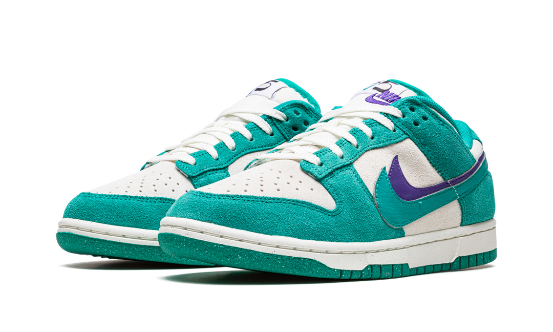 NIKE DUNK LOW SE 85 BONE GREEN WOMENS