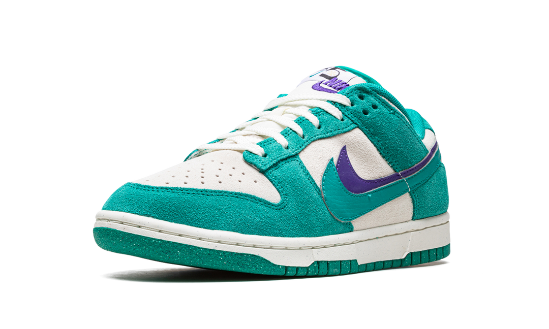 NIKE DUNK LOW SE 85 BONE GREEN WOMENS