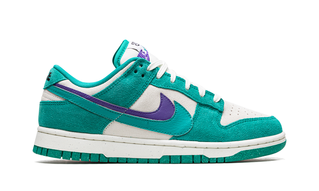 NIKE DUNK LOW SE 85 BONE GREEN WOMENS