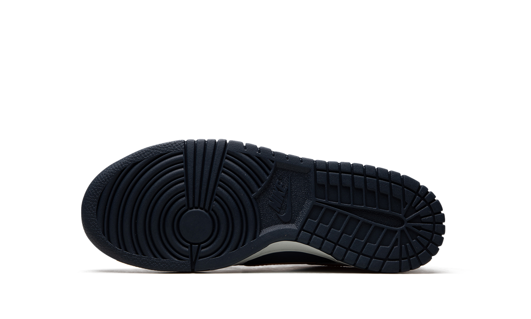 NIKE DUNK LOW SE COPPER SWOOSH FROST GS