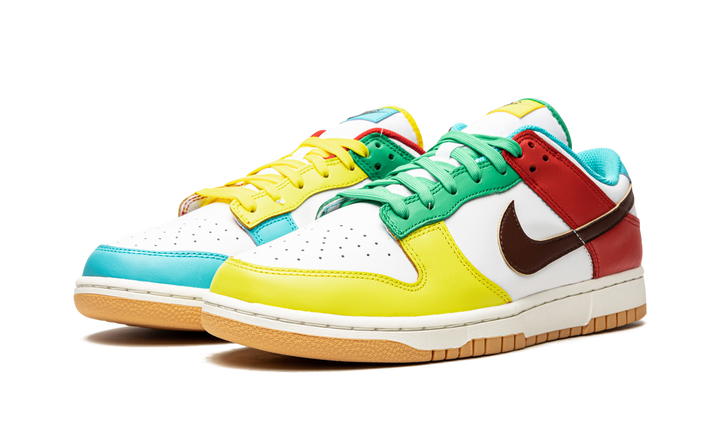NIKE DUNK LOW SE FREE 99 WHITE