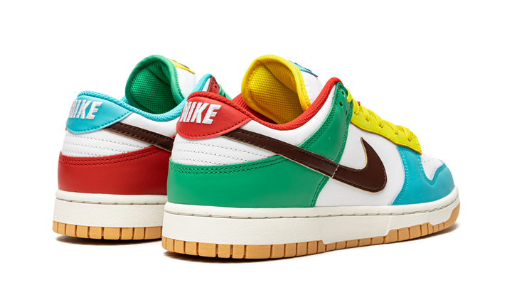 NIKE DUNK LOW SE FREE 99 WHITE