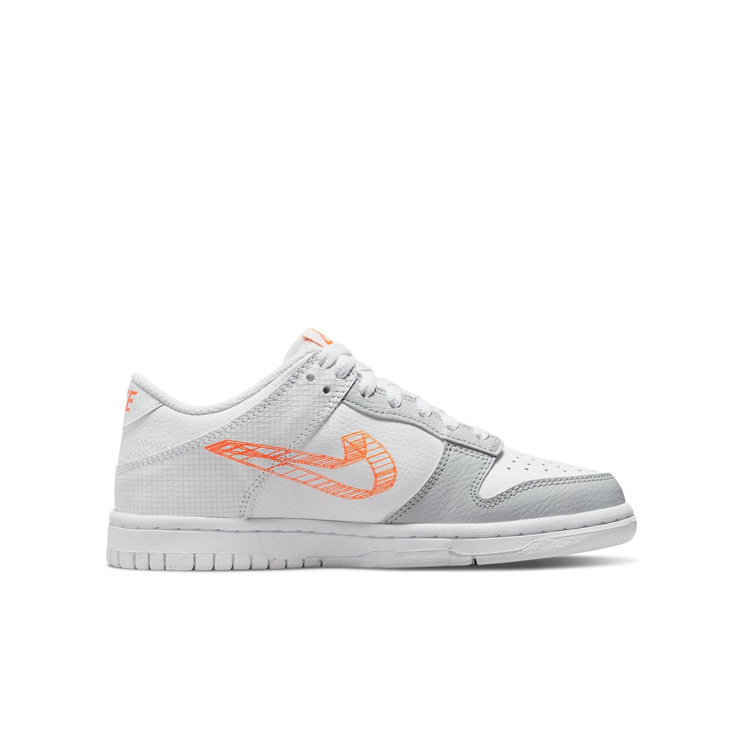 NIKE DUNK LOW SE GS 3D SWOOSH