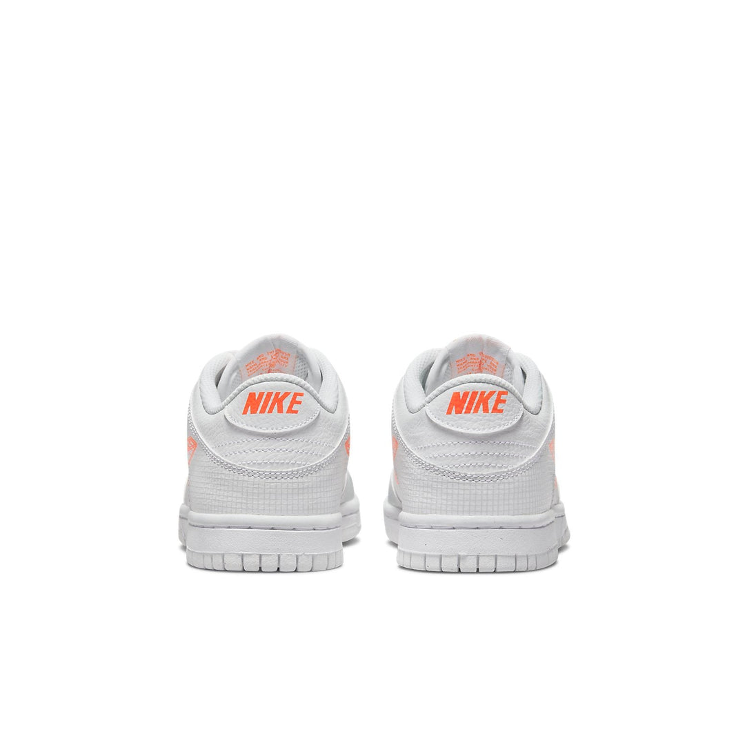 NIKE DUNK LOW SE GS 3D SWOOSH