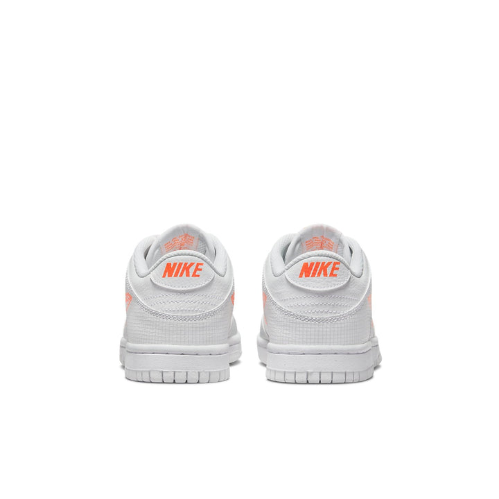 NIKE DUNK LOW SE GS 3D SWOOSH