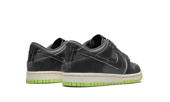 NIKE DUNK LOW SE IRON GREY SCREAM GREEN GS