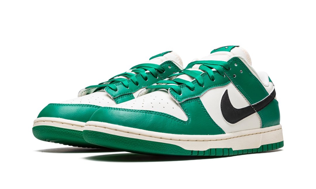 NIKE DUNK LOW SE LOTTERY