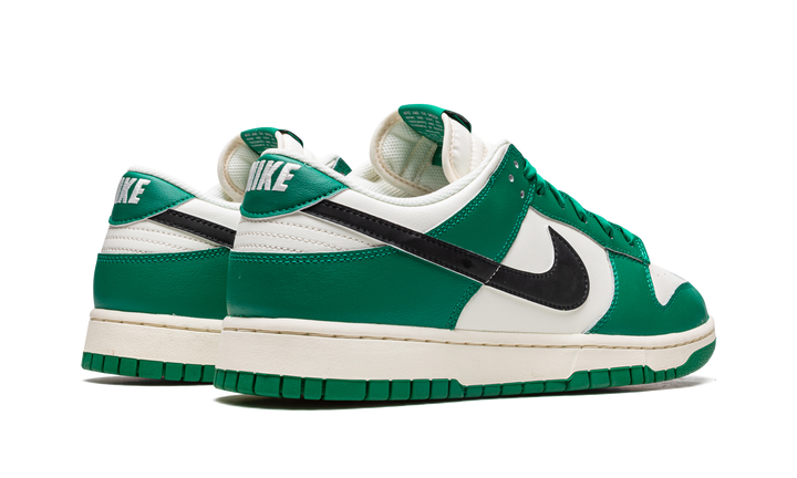 NIKE DUNK LOW SE LOTTERY