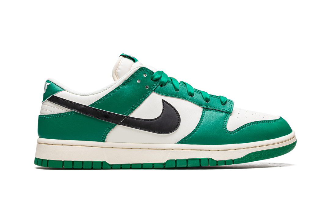 NIKE DUNK LOW SE LOTTERY