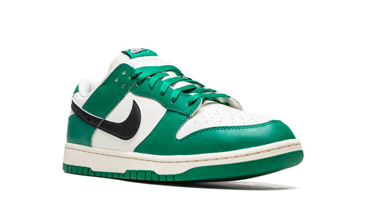 NIKE DUNK LOW SE LOTTERY