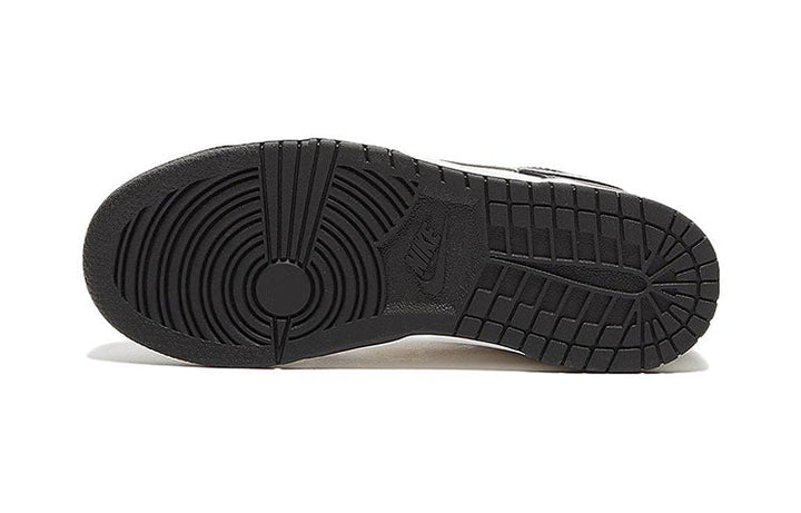 NIKE DUNK LOW SE OFF NOIR PS