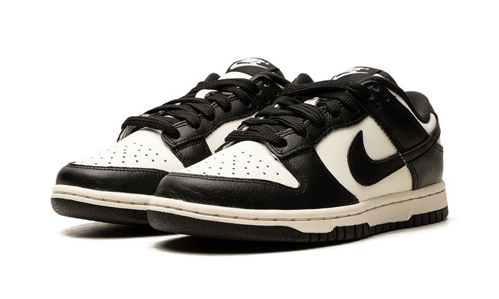 NIKE DUNK LOW SE PANDA CHERRY CHARM WOMENS