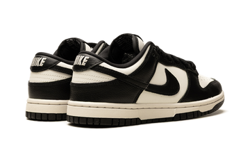 NIKE DUNK LOW SE PANDA CHERRY CHARM WOMENS — Stock