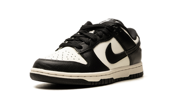 NIKE DUNK LOW SE PANDA CHERRY CHARM WOMENS — Stock