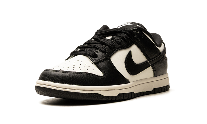 NIKE DUNK LOW SE PANDA CHERRY CHARM WOMENS