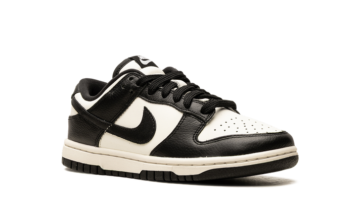 NIKE DUNK LOW SE PANDA CHERRY CHARM WOMENS