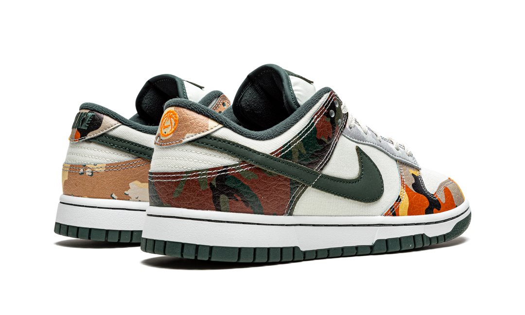 NIKE DUNK LOW SE SAIL MULTI-CAMO
