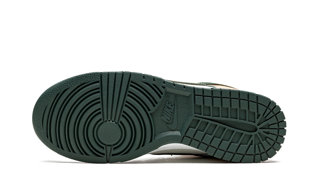 NIKE DUNK LOW SE SAIL MULTI-CAMO