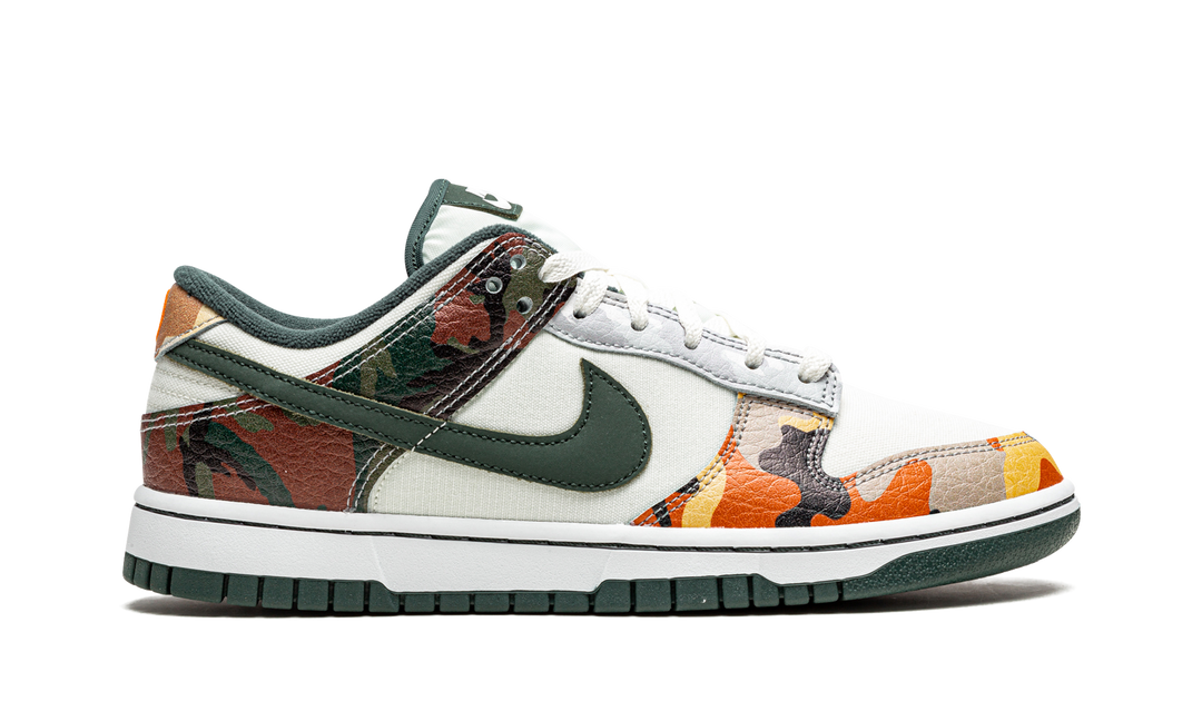 NIKE DUNK LOW SE SAIL MULTI-CAMO
