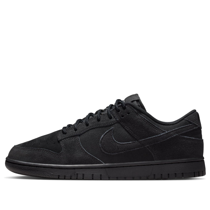 NIKE DUNK LOW SE TRIPLE BLACK