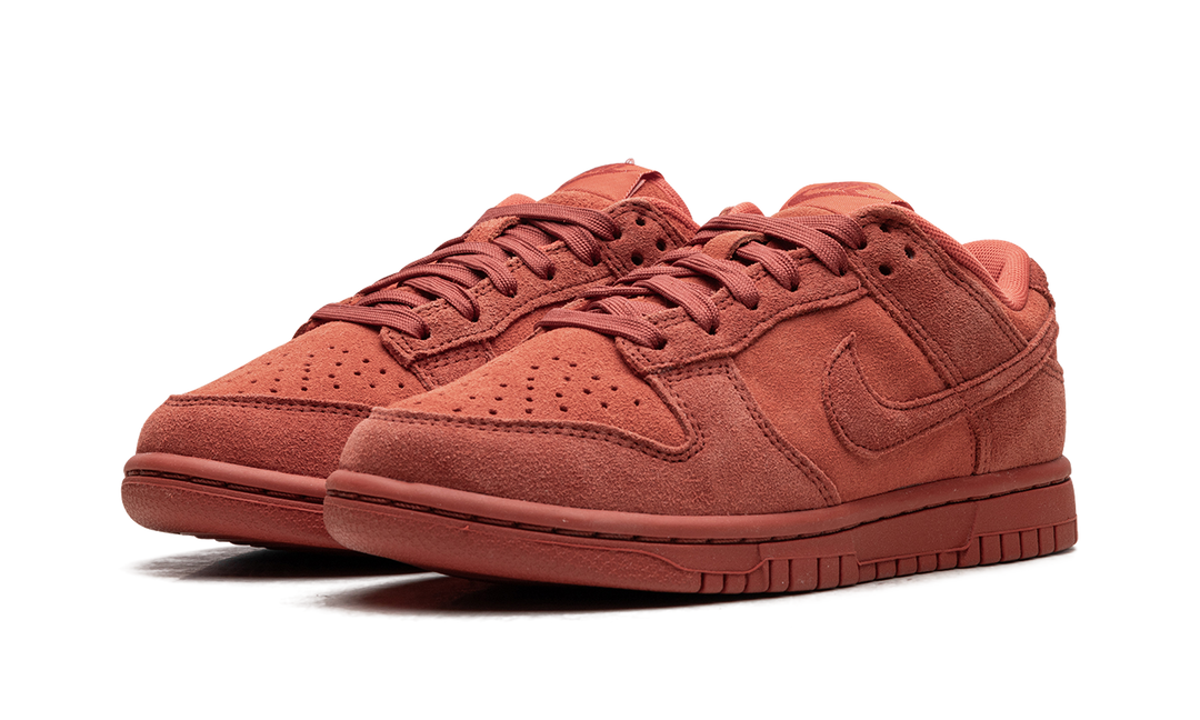 NIKE DUNK LOW SE VALLEY OF FIRE (WOMEN&