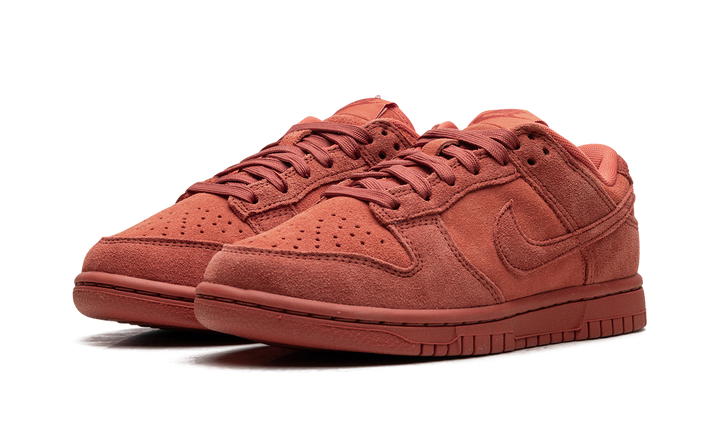 NIKE DUNK LOW SE VALLEY OF FIRE (WOMEN&