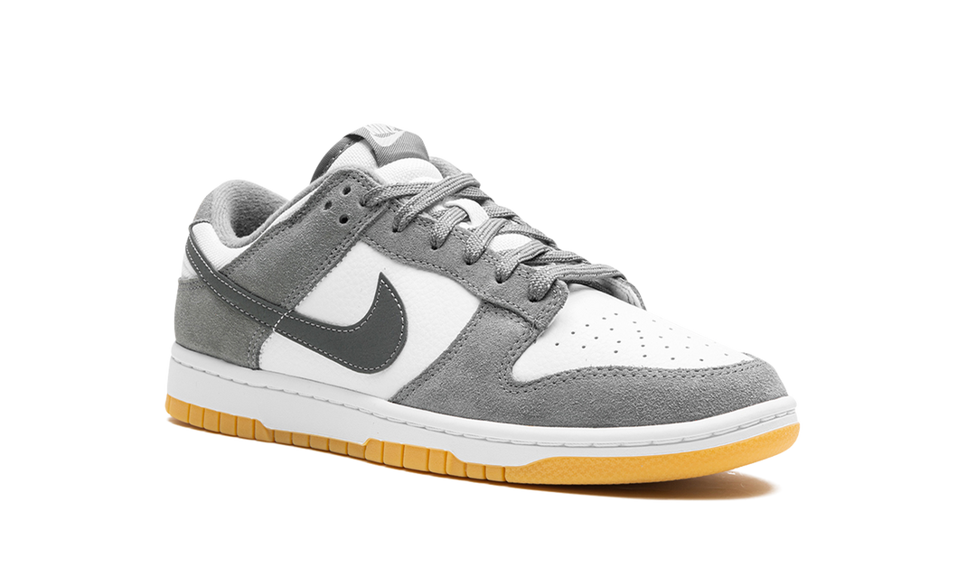 NIKE DUNK LOW SMOKE GREY GUM 3M SWOOSH