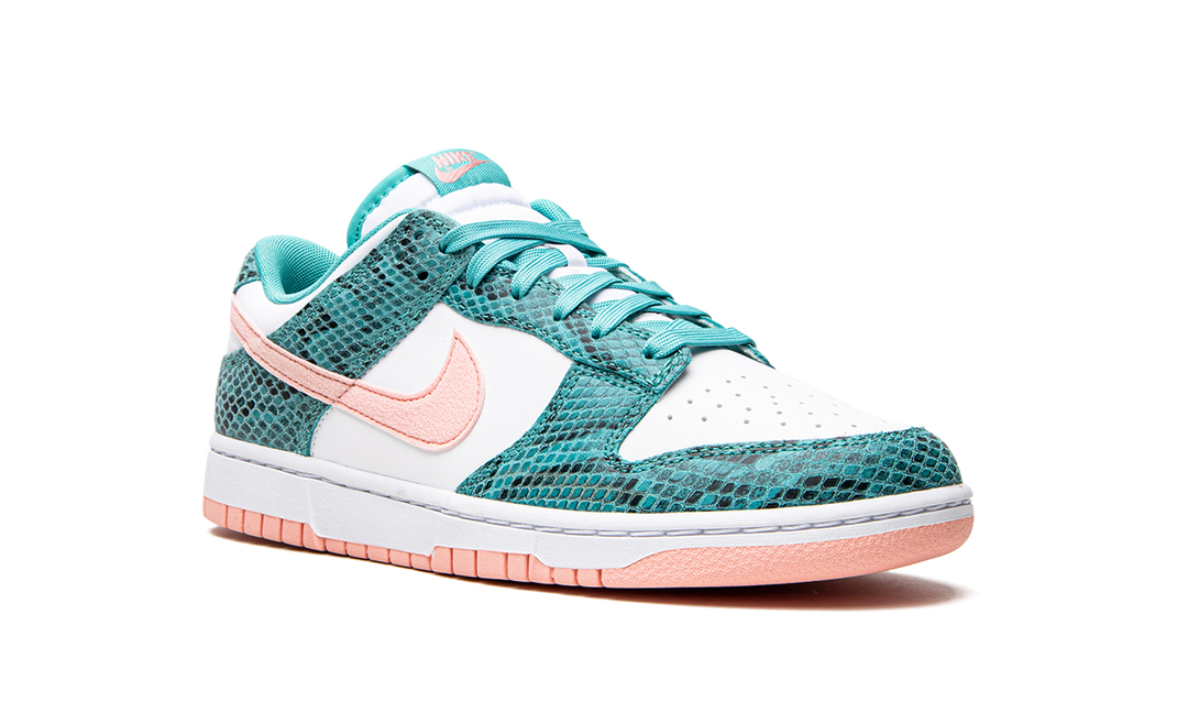 NIKE DUNK LOW SNAKESKIN
