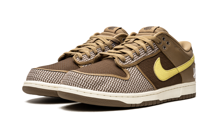 NIKE DUNK LOW SP UNDEFEATED CANTEEN DUNK VS. AF1 PACK