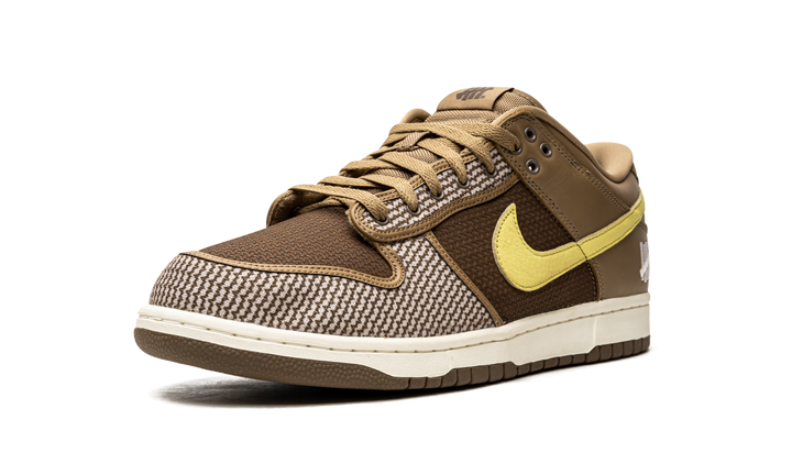 NIKE DUNK LOW SP UNDEFEATED CANTEEN DUNK VS. AF1 PACK