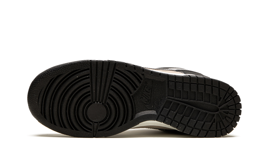 NIKE DUNK LOW STARRY LACES WOMENS — Stock 