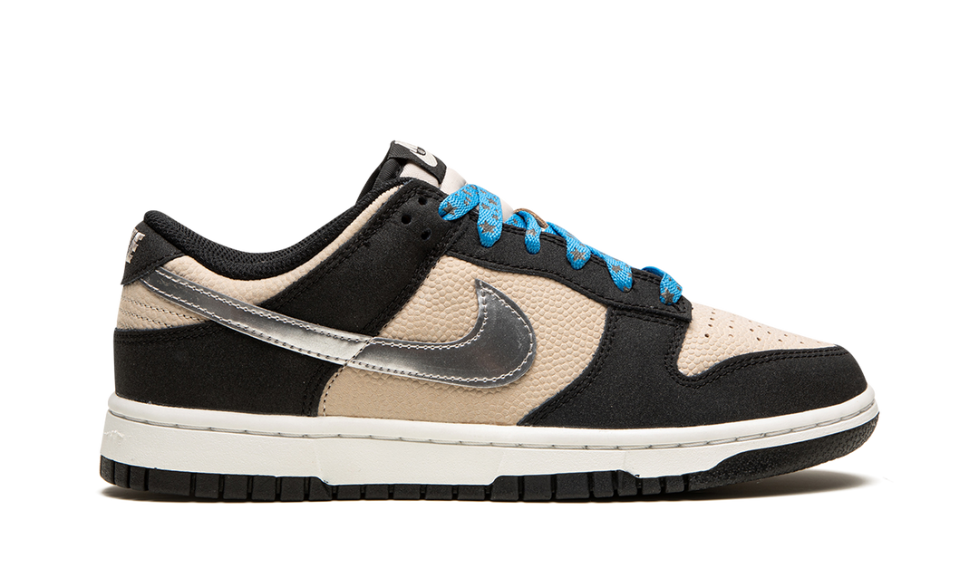 NIKE DUNK LOW STARRY LACES WOMENS — Stock 