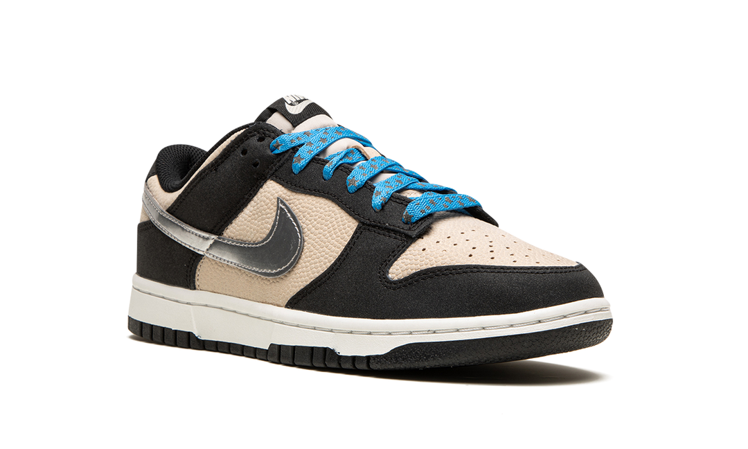 NIKE DUNK LOW STARRY LACES WOMENS — Stock 