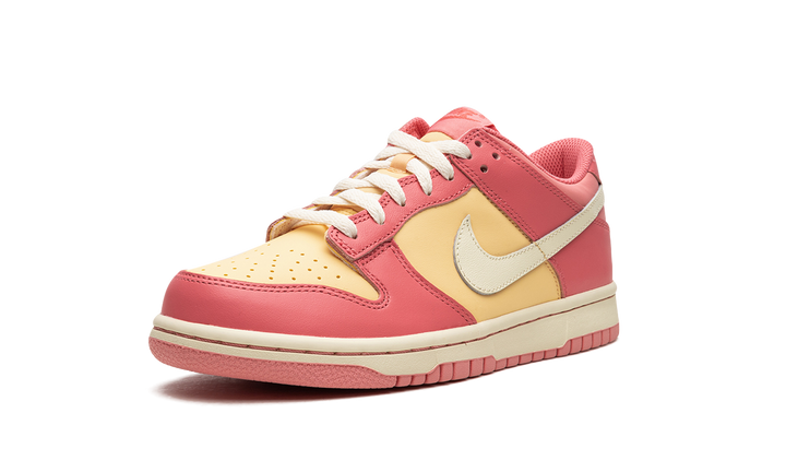 NIKE DUNK LOW STRAWBERRY PEACH CREAM GS