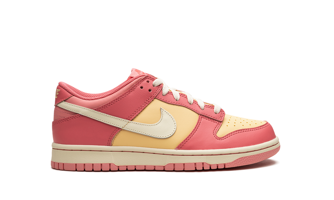 NIKE DUNK LOW STRAWBERRY PEACH CREAM GS