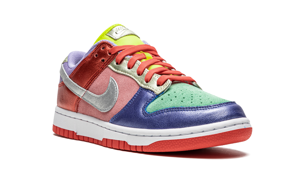 NIKE DUNK LOW SUNSET PULSE WOMENS