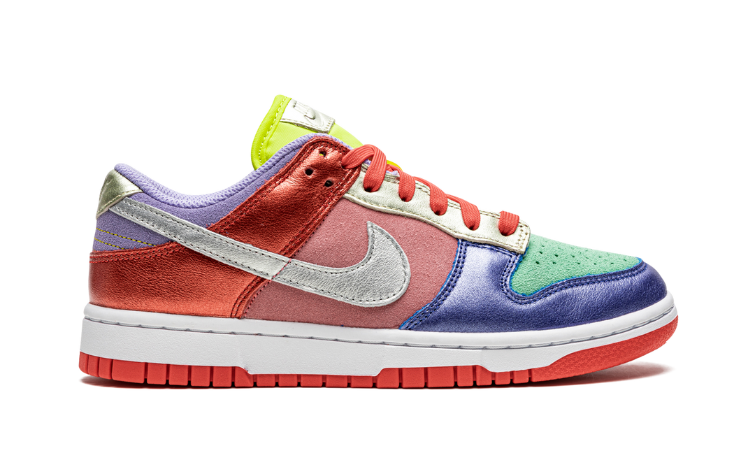 NIKE DUNK LOW SUNSET PULSE WOMENS