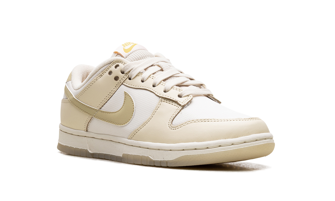 NIKE DUNK LOW TEAM GOLD (WOMEN&