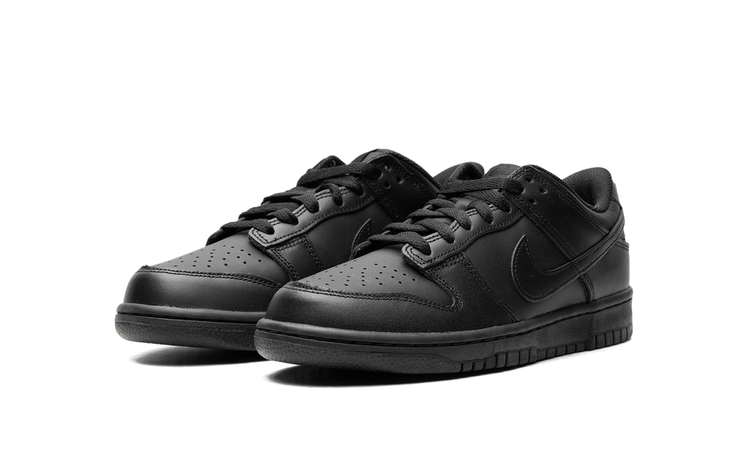 NIKE DUNK LOW TRIPLE BLACK GS