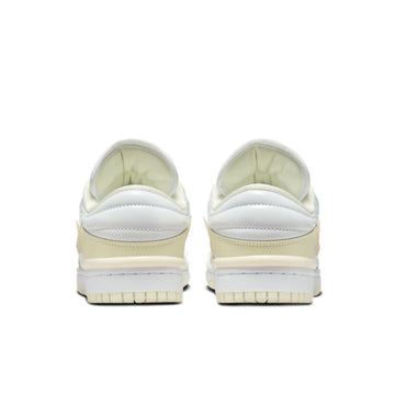 NIKE DUNK LOW TWIST COCONUT MILK GUAVA ICE WOMENS — Stock