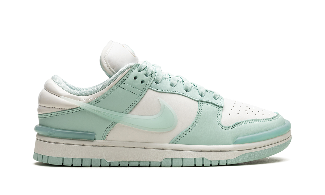 NIKE DUNK LOW TWIST JADE ICE WOMENS