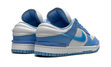 NIKE DUNK LOW TWIST UNIVERSITY BLUE WOMENS — Stock
