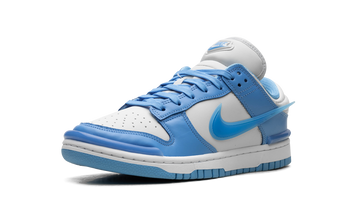 NIKE DUNK LOW TWIST UNIVERSITY BLUE WOMENS — Stock