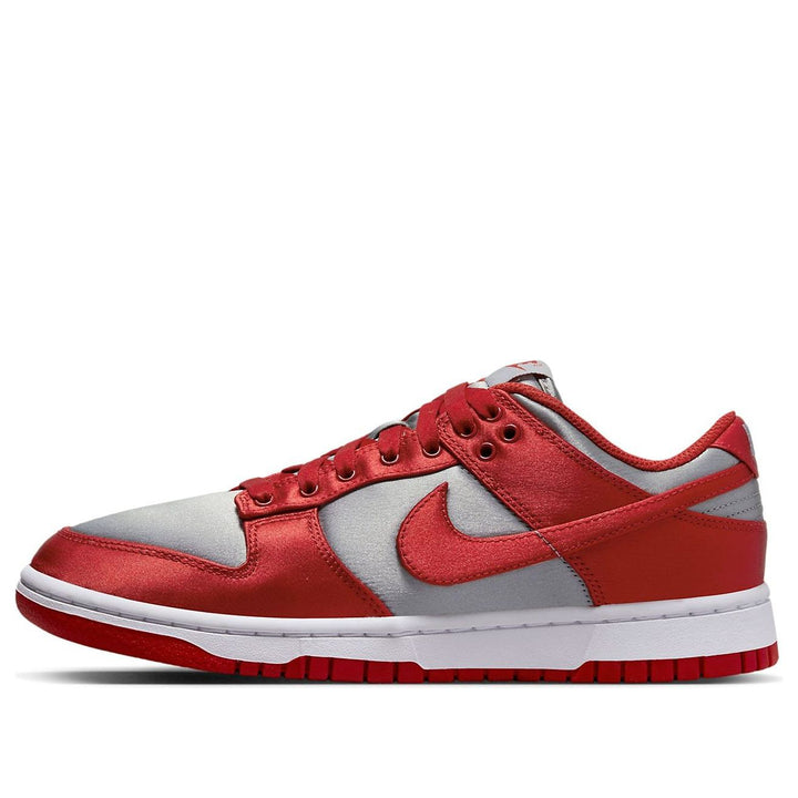 NIKE DUNK LOW UNLV SATIN — Stock 