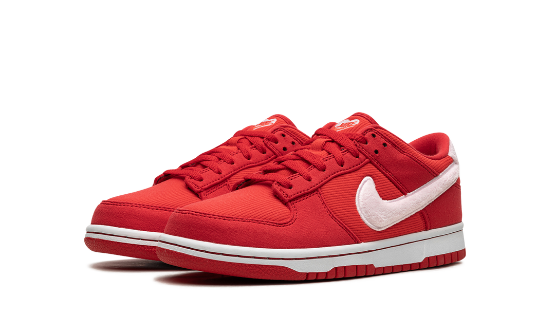 NIKE DUNK LOW GS VALENTINE&