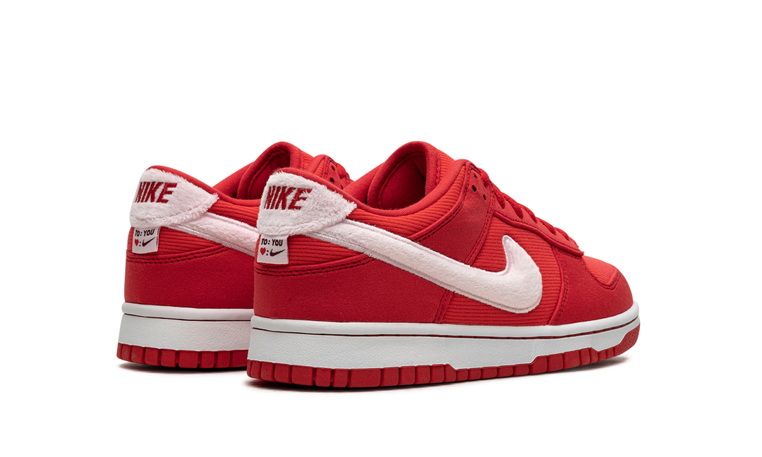 NIKE DUNK LOW GS VALENTINE&