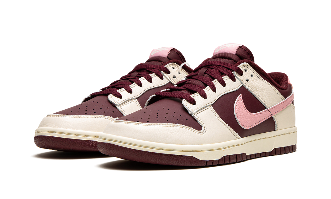 NIKE DUNK LOW VALENTINES DAY (2023)