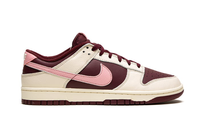 NIKE DUNK LOW VALENTINES DAY (2023)