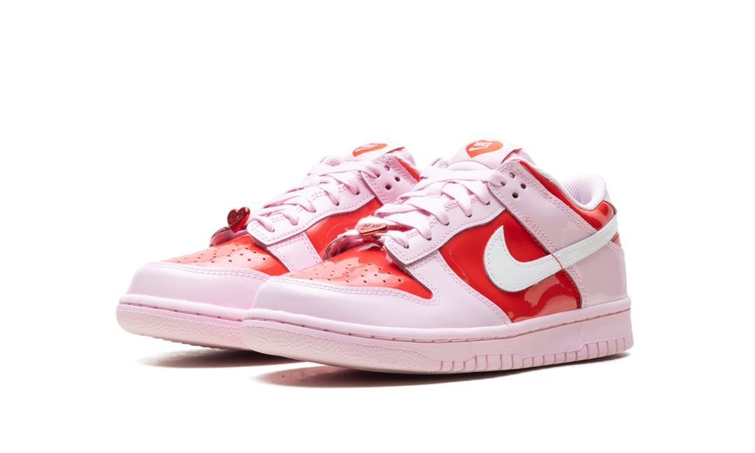 NIKE DUNK LOW VALENTINE&