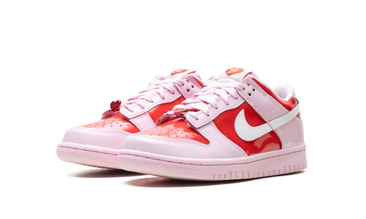 NIKE DUNK LOW VALENTINE&